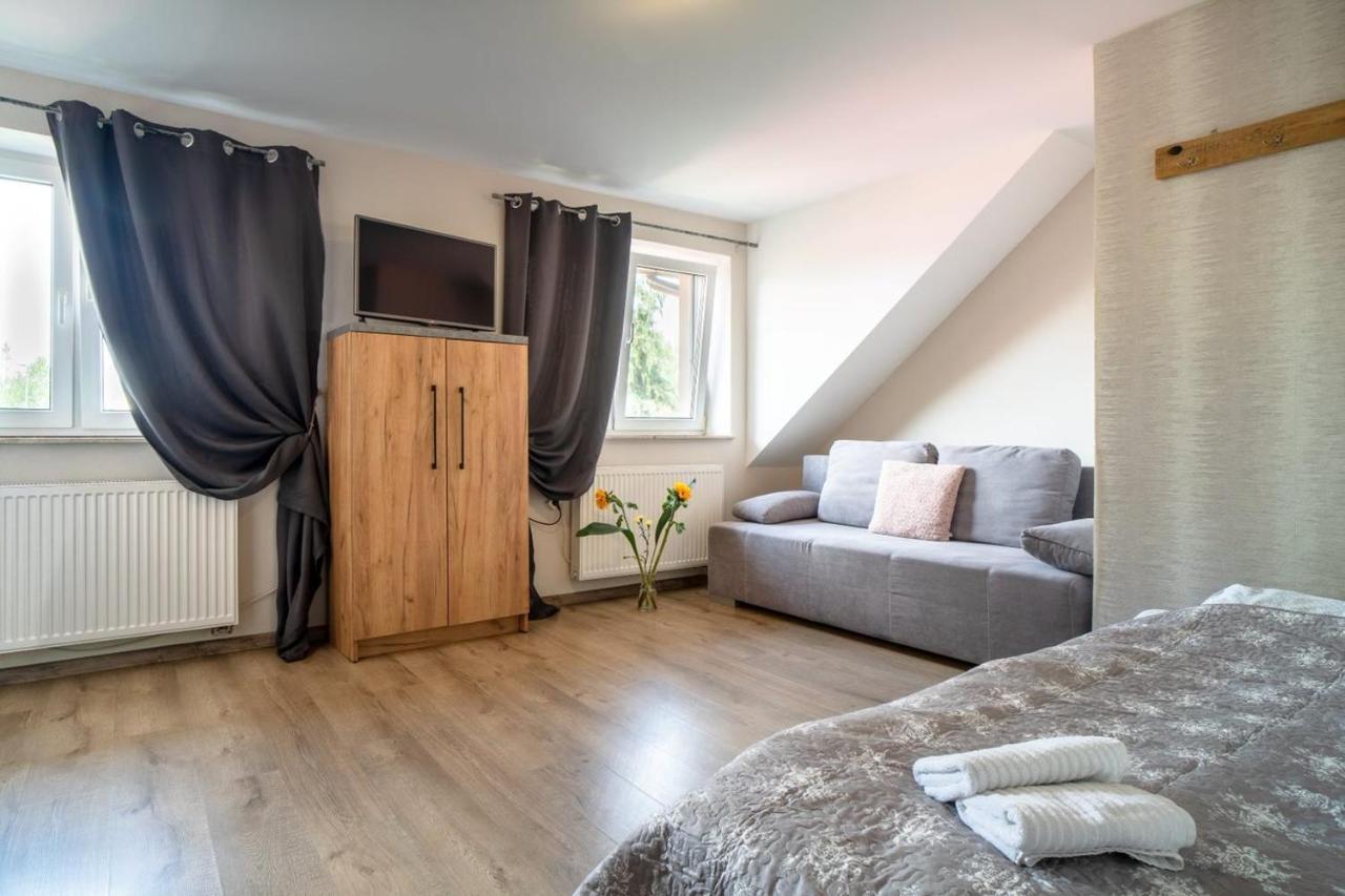 Loqus Studia Apartment *